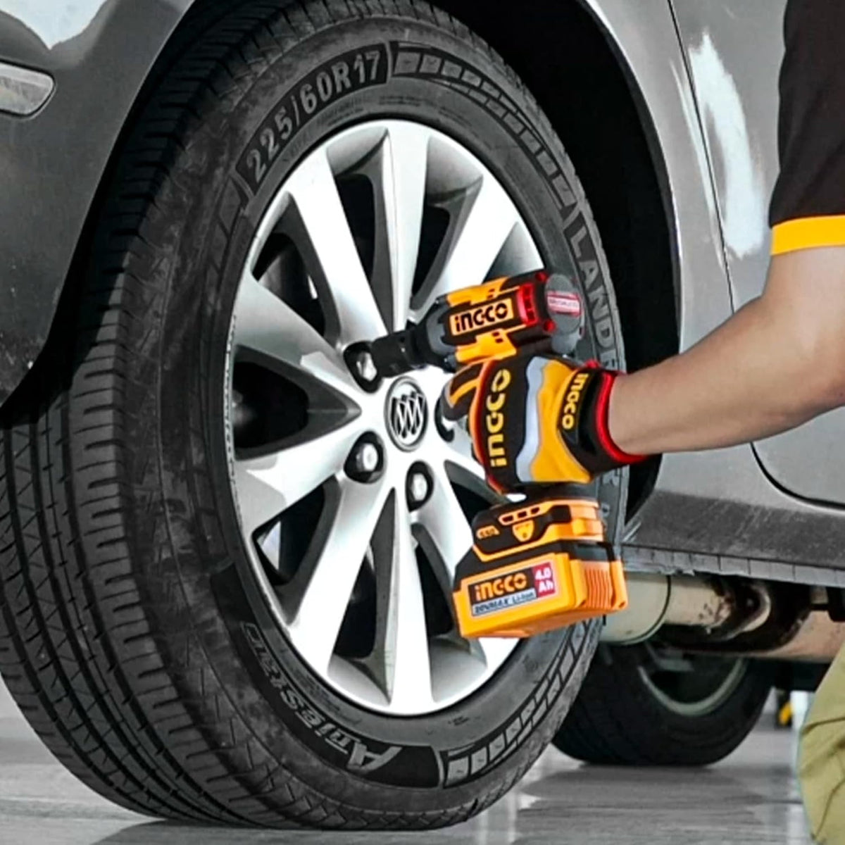 Cordless impact wrench